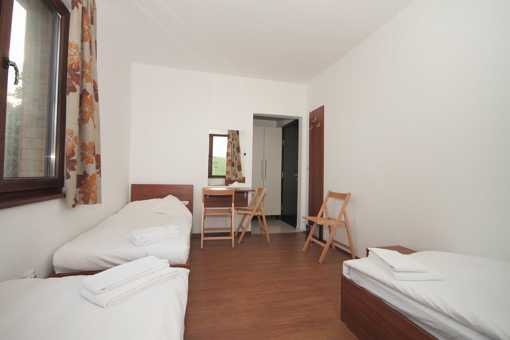 Yan Bibiyan Guest House Negushevo Esterno foto