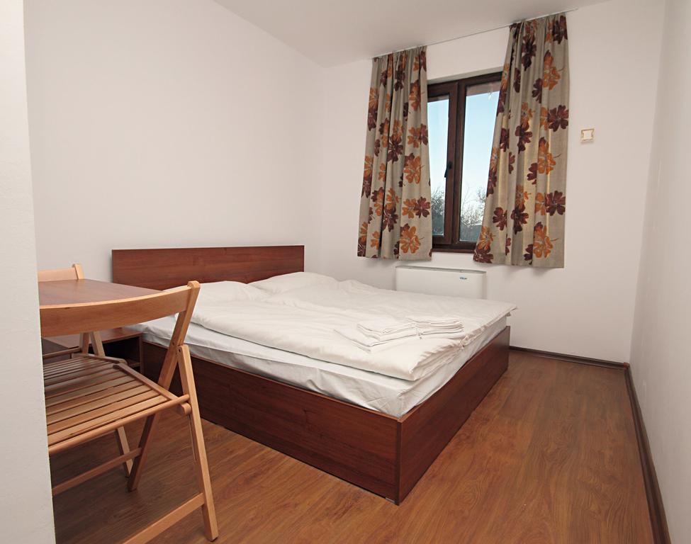 Yan Bibiyan Guest House Negushevo Esterno foto